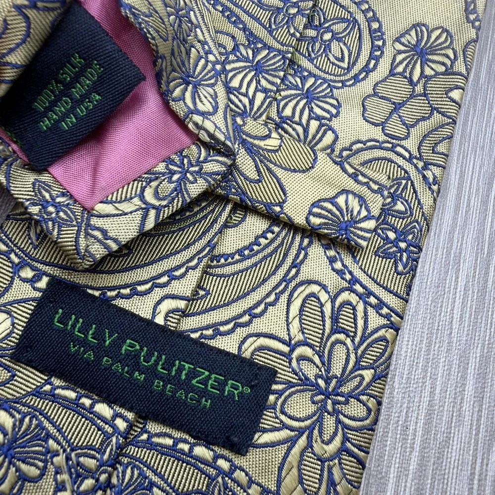 Lilly Pulitzer Mens Tie Gold Navy Blue Paisley Floral Embroidered Preppy